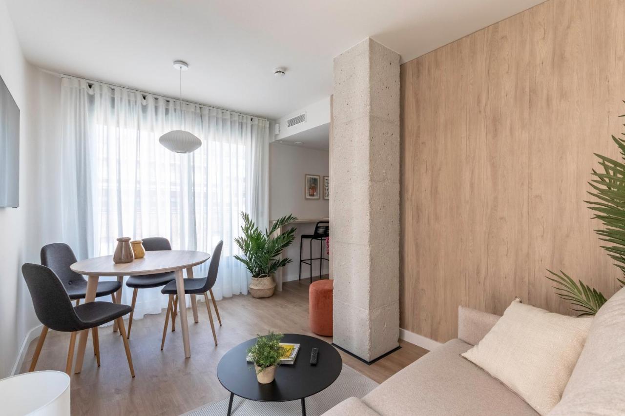 Apartamentos Líbere Pamplona Yamaguchi Exterior foto